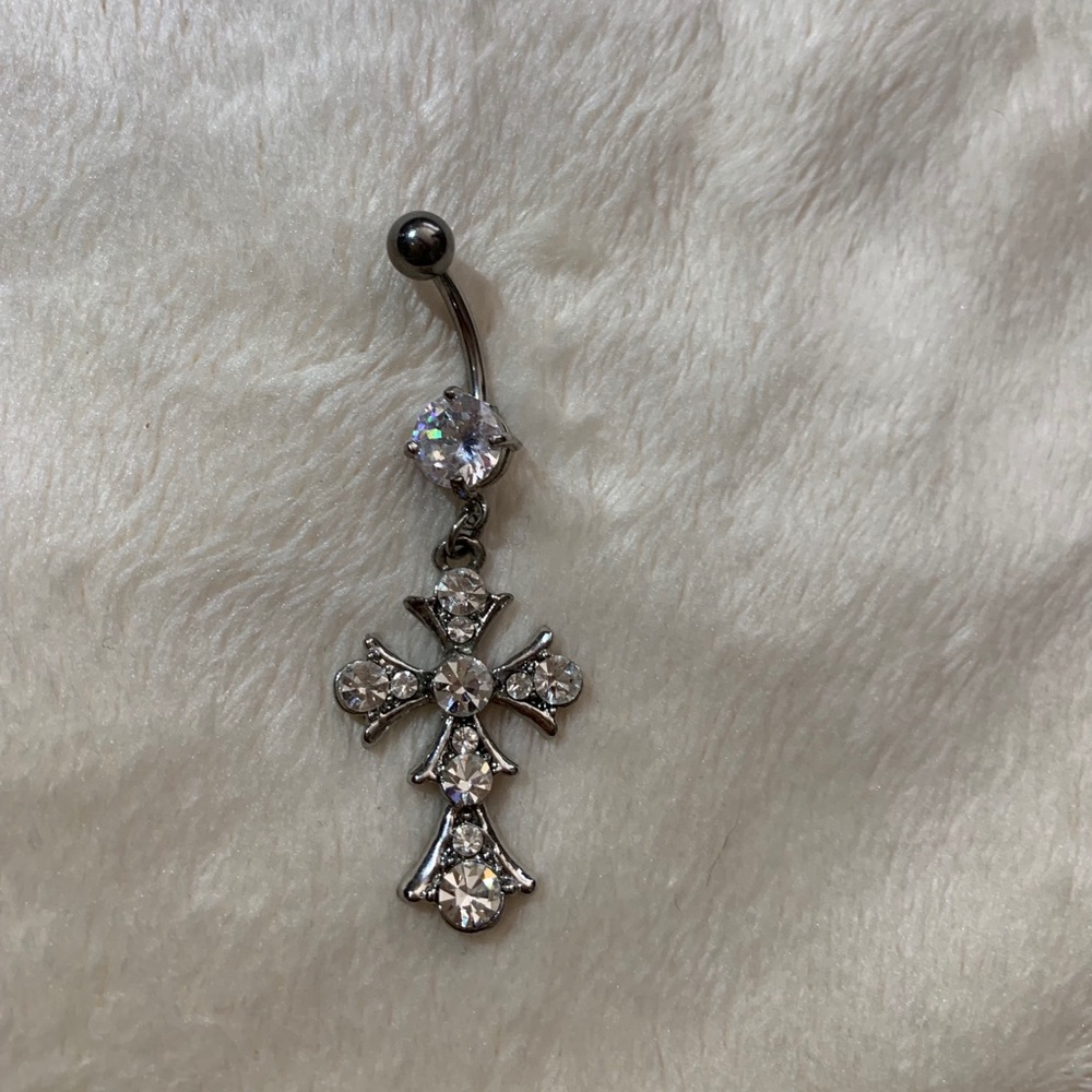 Cross bellybutton ring - Picture 2 of 4